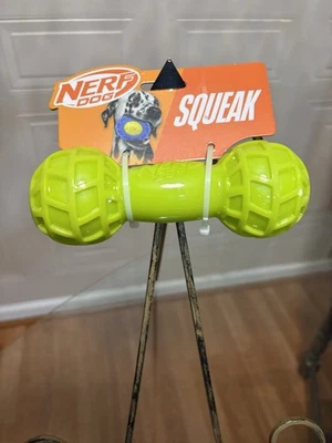 "Perro Nerf - Hueso 🦴 7"" Chirrido rojo - Juguete para perro" Foto 1 de 4