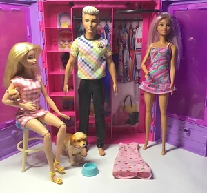 "Lote de transporte armario armario muñeca Barbie 2018 12"" con muñecas" - Imagen 1 de 14