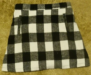 Girls F&F Skirt 6-7 years Black/White Check - Picture 1 of 3