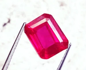 Natürlicher roter Rubin Smaragd Form 7,65 ct zertifizierter loser Edelstein mit kostenlosem Geschenk - Bild 1 von 6