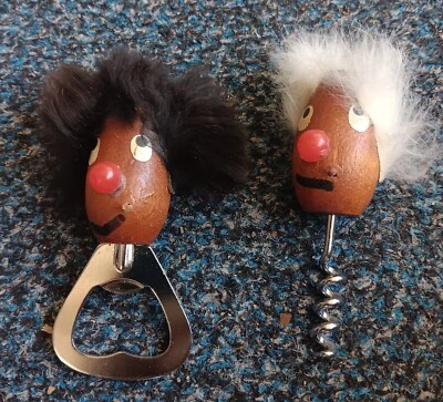 Abridor de botellas de madera de bar de colección sacacorchos cabezas difusas estilo Tiki MCM Foto 1 de 3