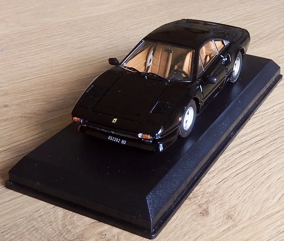 FERRARI 308 GTB Black - 1/43ème BEST 9202 - Photo 1/4