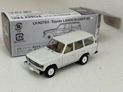 Tomica Limited винтажный 1:64 LV-N279a Toyota Land Cruiser 60 серии в белом - Изображение 1 из 3