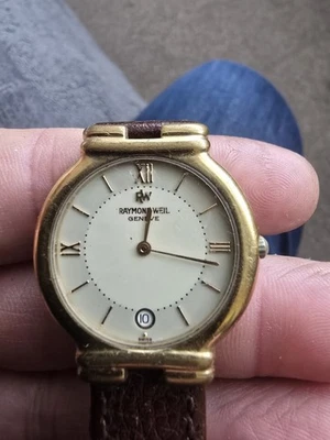 Raymond weil Ladies Vintage Gold Electroplated Battery Watch - Image 1 of 4