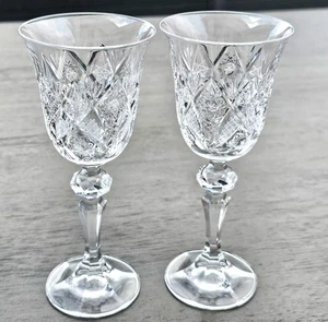 2 Böhmische handgeschliffene feine Kristall Weingläser 6,5" Sterne Fächerschliff Glas Barware  - Bild 1 von 10