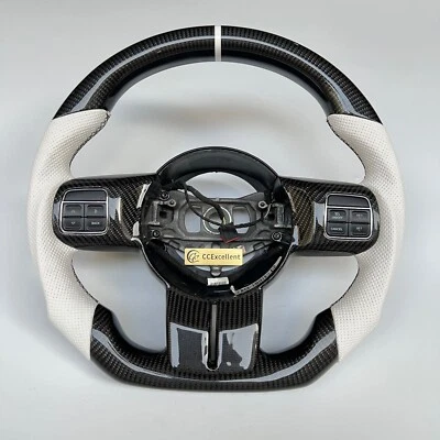 Volante de fibra de carbono real sin botones para Jeep Wrangler JK 2011-2017 Foto 1 de 4