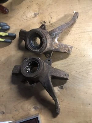 Par de portadores verticales Fiat X1/9 1980 Foto 1 de 4