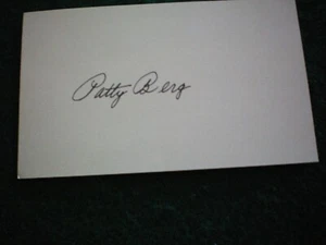 PATTY BERG SIGNED 3 X 5 CARD GOLF HALL OF FAME - Picture 1 of 1