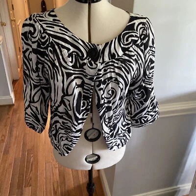 Chaqueta Karen Kane Capa Talla S Negra Blanca Mod Geométrica EE. UU. Algodón Foto 1 de 4