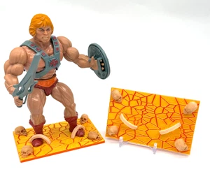 2 CUSTOM STÄNDER FIT MASTERS OF THE UNIVERSE VINTAGE FIGUR GOLD MIT ORANGEN AKZENT - Bild 1 von 3