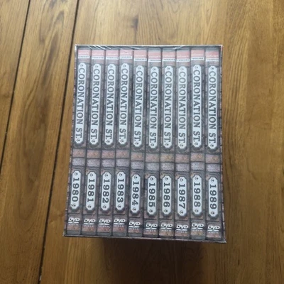 Coronation Street 1980-1989 DVD Boxset 80 Classic Episodes 10 Discs NEW 2008 - Image 1 of 4