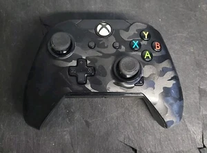 PDP Camo Wired Controller for Xbox One Model 048-082 NO CABLE - Picture 1 of 9