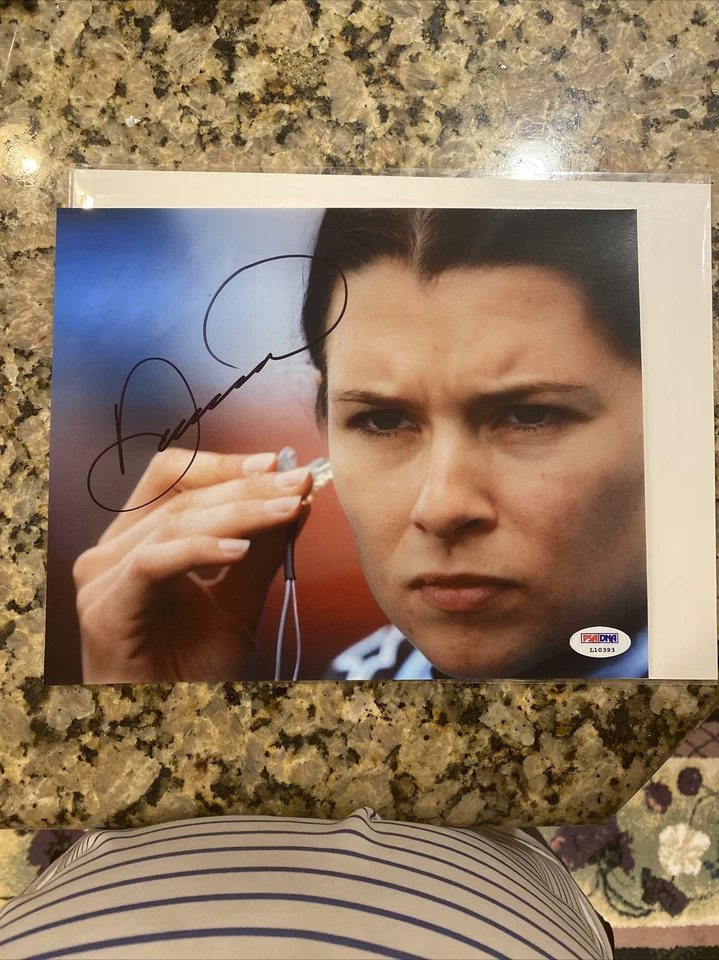 Foto autografiada firmada por Danica Patrick 8x10 PSA/DNA pegatina Foto 1 de 1
