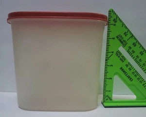 Tupperware Red Modular Mate 7 1/4 Cups Size With Lid # 1616 Pre-owned - Picture 1 of 7