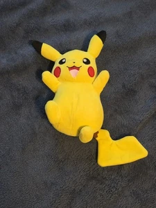 Peluche Pokemon Pikachu 9" - Prodotto Ufficiale con Licenza Nintendo - Pulito - Foto 1 di 2