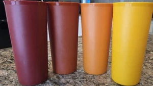 Tupperware 4 schöne Vintage Ernte Stapeltassen Becher ERNTEN 12 Unzen #115-10 - Bild 1 von 4