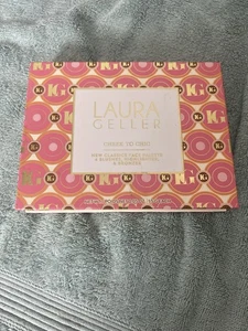 PALETA FACIAL LAURA GELLER CHEEK TO CHIC 4 Rubores, Iluminador y Bronceador - Imagen 1 de 10