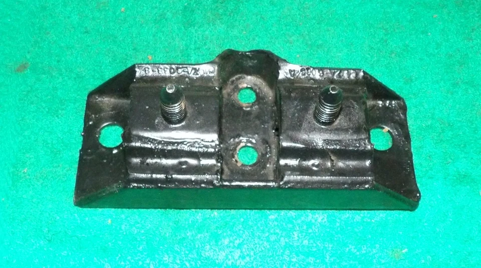 1964-1968 Mustang Shelby Cougar Tiger ОРИГИНАЛЬНОЕ КРЕПЛЕНИЕ ИЗОЛЯТОРА КОРОБКИ ПЕРЕДАЧ 289 302 - Изображение 1 из 4