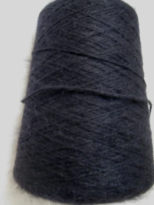 Angora 70% Filpucci, Kaninchenhaar, schwarz 330gr netto (ohne Kone) - Bild 1 von 4