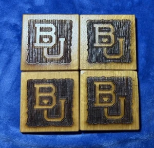 Timeless Etchings Co. Baylor Bears Posavasos Abridor de Botellas Juego de 4 Reutilizados - Imagen 1 de 11
