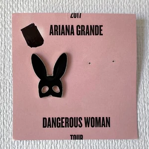 Ariana Grande Dangerous Woman Tour Exclusive Limited Promo Pin 2017 Rabbit Ears - Picture 1 of 4