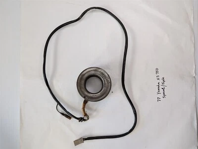 77 YAMAHA XS750 TRIPLE ESTATOR GENERADOR ALTERNADOR MAGNETO Foto 1 de 3