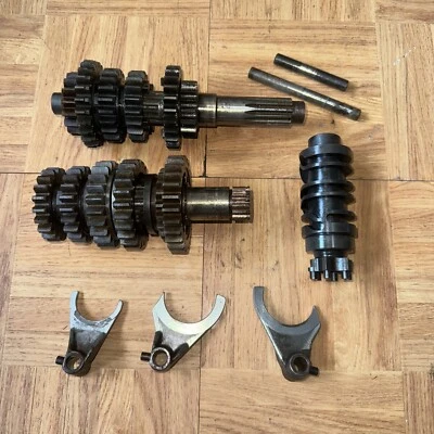 Conjunto de eje de engranajes de transmisión GasGas EC450 2005 05 FSE 450 horquillas de cambio gasolina Foto 1 de 4