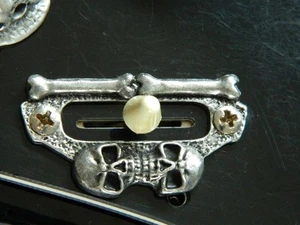 SKULL 3 or 5-WAY BLADE SWITCH COVER FOR IBANEZ Guitar RG plate ring solid metal - Picture 1 of 1