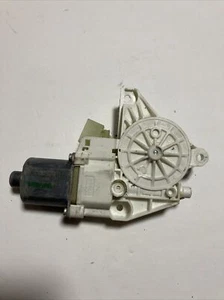 08-14 MERCEDES BENZ C300 W204 REAR LEFT WINDOW REGULATOR MOTOR 2048200242 - Picture 1 of 2