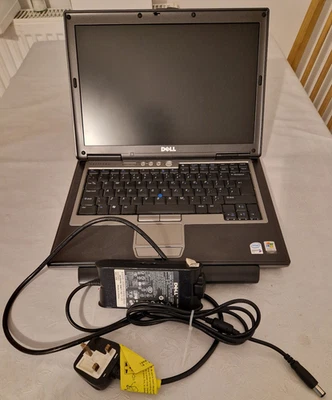 Dell Latitude D620 14" Laptop, Intel Core Duo CPU, 2GB Ram, 250GB HDD, Win 7 Pro - Image 1 of 4