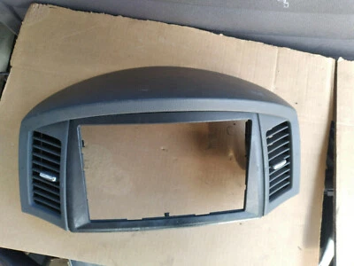 Jeep Grand Cherokee 2005-2007 bisel de navegación gris  Foto 1 de 2