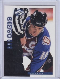 Joe Sakic 1997 Score Hockey Card 125 Grade MT