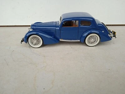 MODELLINO AUTO RIO 1972 *DELAHAYE 135 M*  1938 - SCALA 1/43 - AZZURRA - Immagine 1 di 4