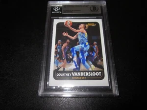 Tarjeta firmada por Courtney Vandersloot 2020 SI PARA NIÑOS CHICAGO SKY BECKETT LOSA - Imagen 1 de 5