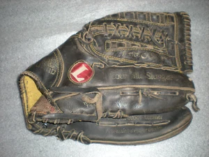 Louisville Slugger 125 G125-7 Softball 12.75" Baseball Glove Mitt Right Handed - Picture 1 of 13
