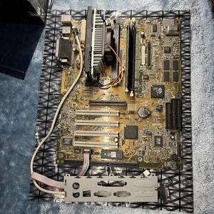 ASUS P2B-VE INTEL SLOT 1 ATX MOTHERBOARD PII CPU RAM HP AGP 3.3v fr 3dfx voodoo - Picture 1 of 5