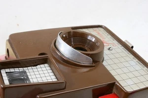 CLEAN Imperial Debonair Bakelite camera 620 film BROWN & flash - Foto 1 di 5