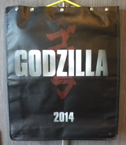 SAN DIEGO COMIC-CON INTL. 2013 LEGENDARY PICTURES GODZILLA 2014 BACKPACK & CAPE - Picture 1 of 3