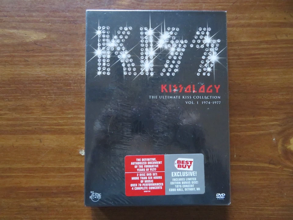 Kiss Kissology Music DVD Vol 1 Booklet Sticker Bonus 3 DVDs
