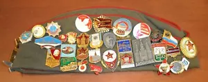 34 Vintage Pins On Military Hat With A Russian Armed Forces Patch & Tanks - Picture 1 of 4