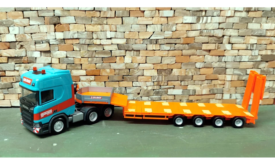 HERPA 314220 - Scania CR 20 HD 6X4 C/Semirimorchio "Gruber" 1:87 - Immagine 1 di 1