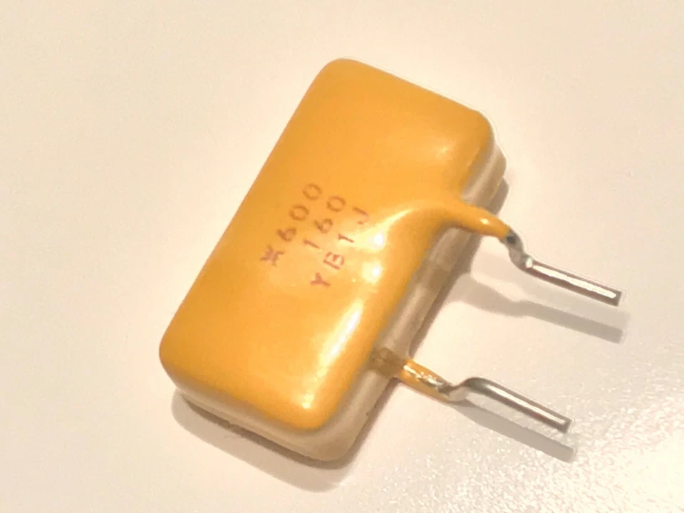 RAYCHEM TR600-160R1B-0.5-0.13 PTC RESETTABLE FUSE .16A     X10 PIECES    fbc14.6 - Image 1 of 1