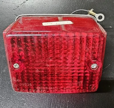 Luz trasera freno 2F4-84510-60-00 NOS YAMAHA GT80 DT80 QT50 LC50 MJ50 Foto 1 de 4