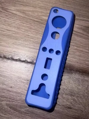 Nintendo Wii Remote Silicone Controller Sleeve Cover -Blue - Image 1 of 2