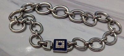 Collar Banana Republic Grueso Tono Plata Esmalte Azul y Cierre Piedra Transparente. Foto 1 de 4