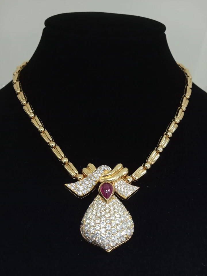 18Kt Yellow Gold Diamond Necklace - Image 1 of 4