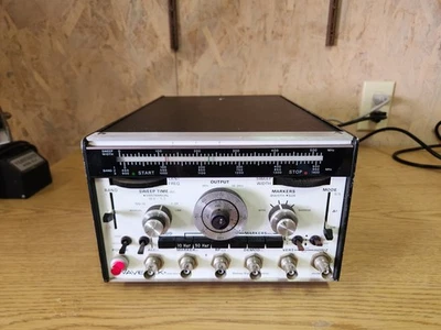 GENERADOR DE SEÑAL DE BARRIDO WAVETEK MODELO 2001B, Encendido - Sin probar Foto 1 de 4