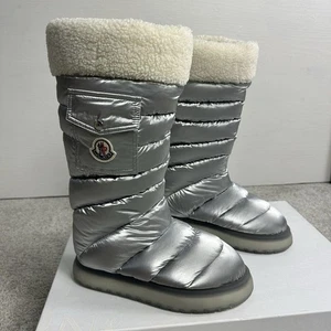 Stivali Moncler da donna in pelliccia di Gaia - taglia UK 5 (EU 38) PREZZO AL PUBBLICO £ 735 - Foto 1 di 7