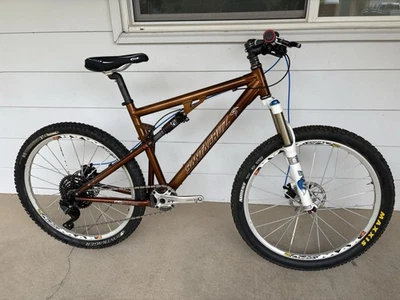 Santa Cruz Blur 18" Mountain Bike w/ Fox Fork & Shock Chris King XT Crossmax - Image 1 of 4