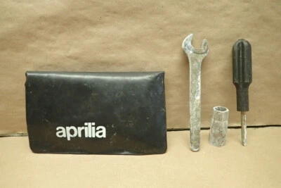 Aprilia Scarabeo 50 2005 kit de herramientas Foto 1 de 4
